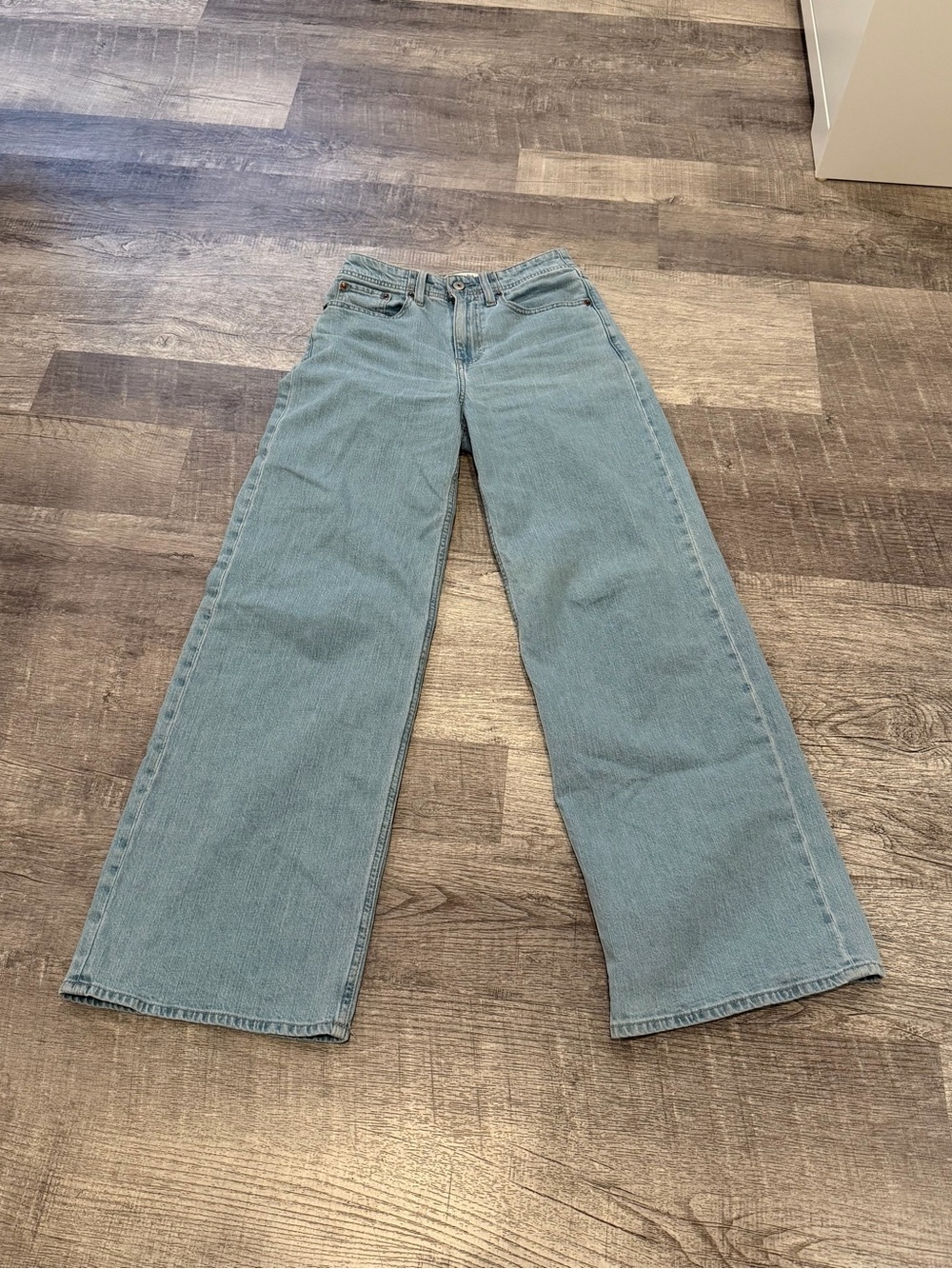 Abercrombie Linen Blend High Rise Wide Leg Jean